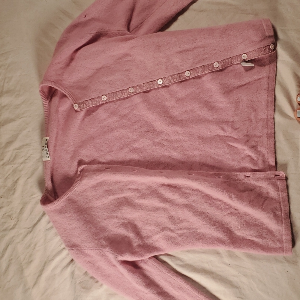 This 100% real cashmere super cute